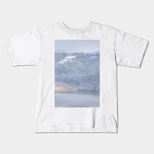 columbia river and snow Kids T-Shirt